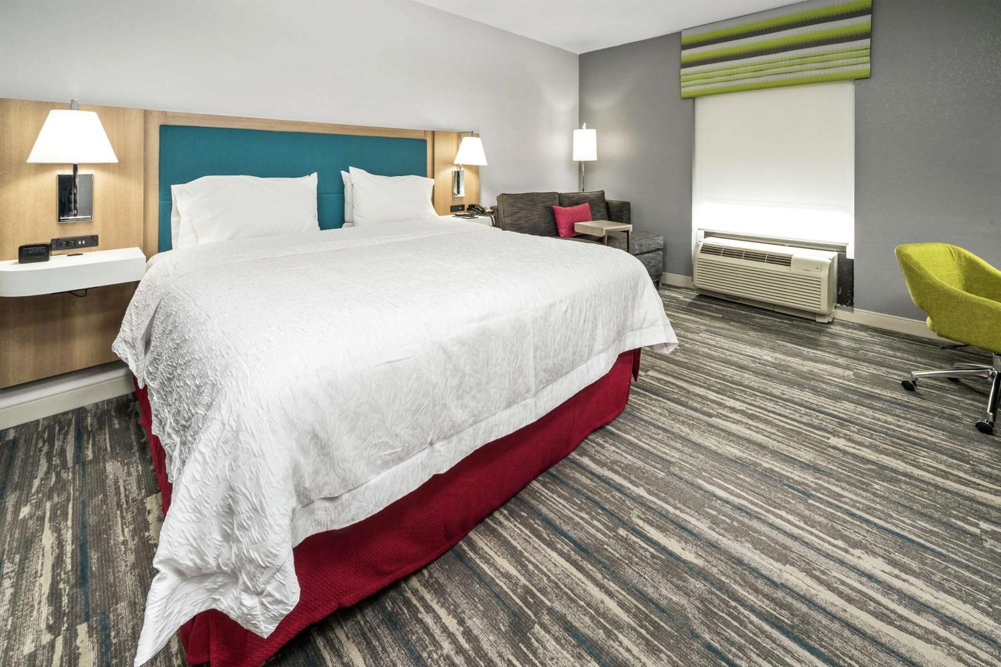 King Room with Accessible Tub - Mobility and Hearing Access/Non-Smoking,1557852595:JPEG